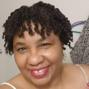 Meet your Posher, Janine
